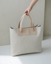 Duurzame shopper Marly handgemaakt van gerecycled wolvilt beige 